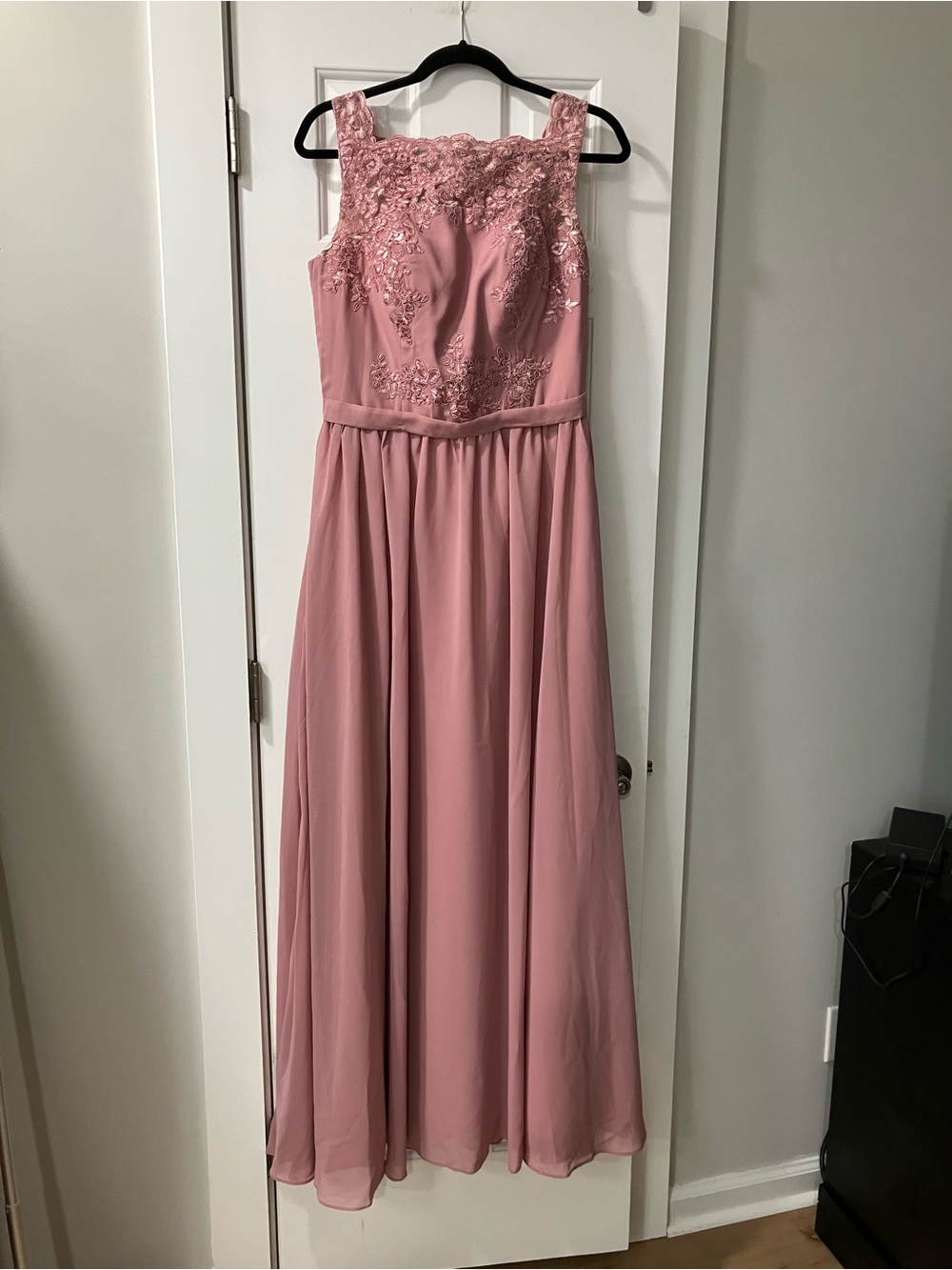 Elegant Lace Bodice Pink Bridesmaid Dress